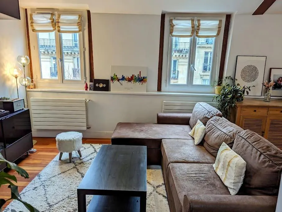 Superbe - Rue Privee Paryż